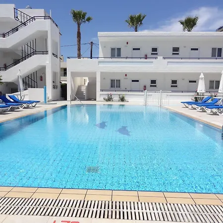 Michalis & Lejlighedshotel Kos By