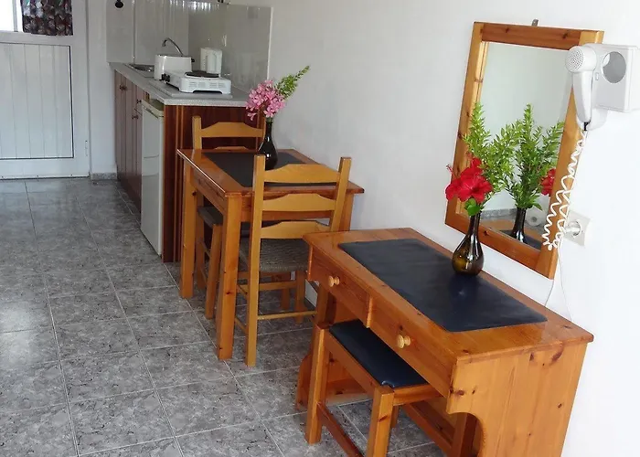 Michalis & Aparthotel