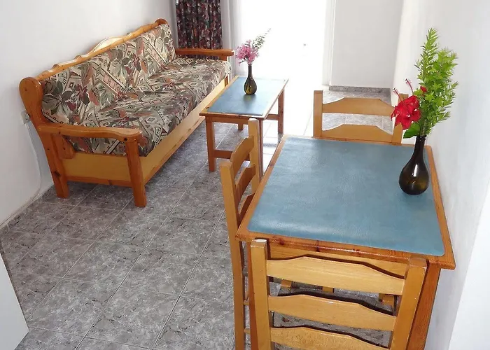 Michalis & Aparthotel 3*