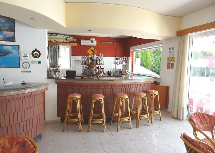 Aparthotel Michalis & 3*